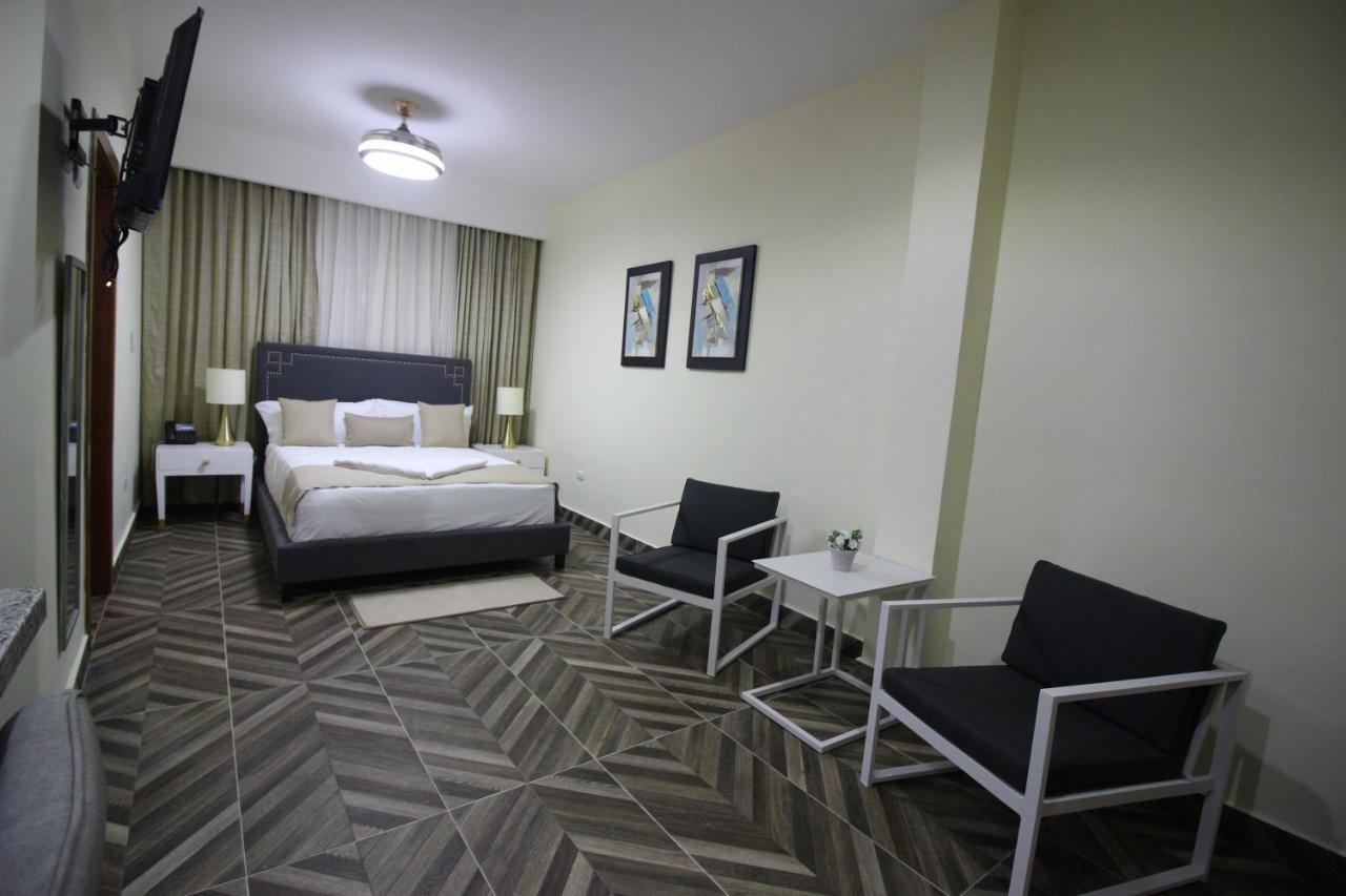 Hotel Monarca Salvaleón de Higüey Exteriör bild